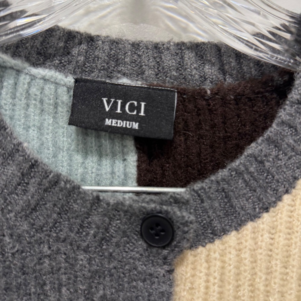 VICI‎ Womens Sweater Vest Colorblock Ribbed Button Front Size Medium - Picture 2 of 8